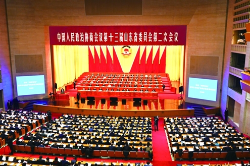 1月23日下午,省政协十三届二次会议在山东会堂举行第二次全体会议,15位委员围绕黄河流域生态保护和高质量发展、绿色低碳高质量发展、科技自立自强、现代农业强省建设、扩大有效需求、优秀传统文化保护传承等,作大会发言。◎山东商报·速豹新闻网记者 王颂博 摄